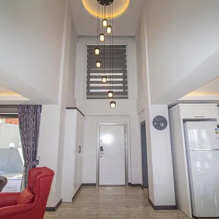 Goecek Marin C 4+1 Villa, Oezel Havuzlu 빌라 페티예